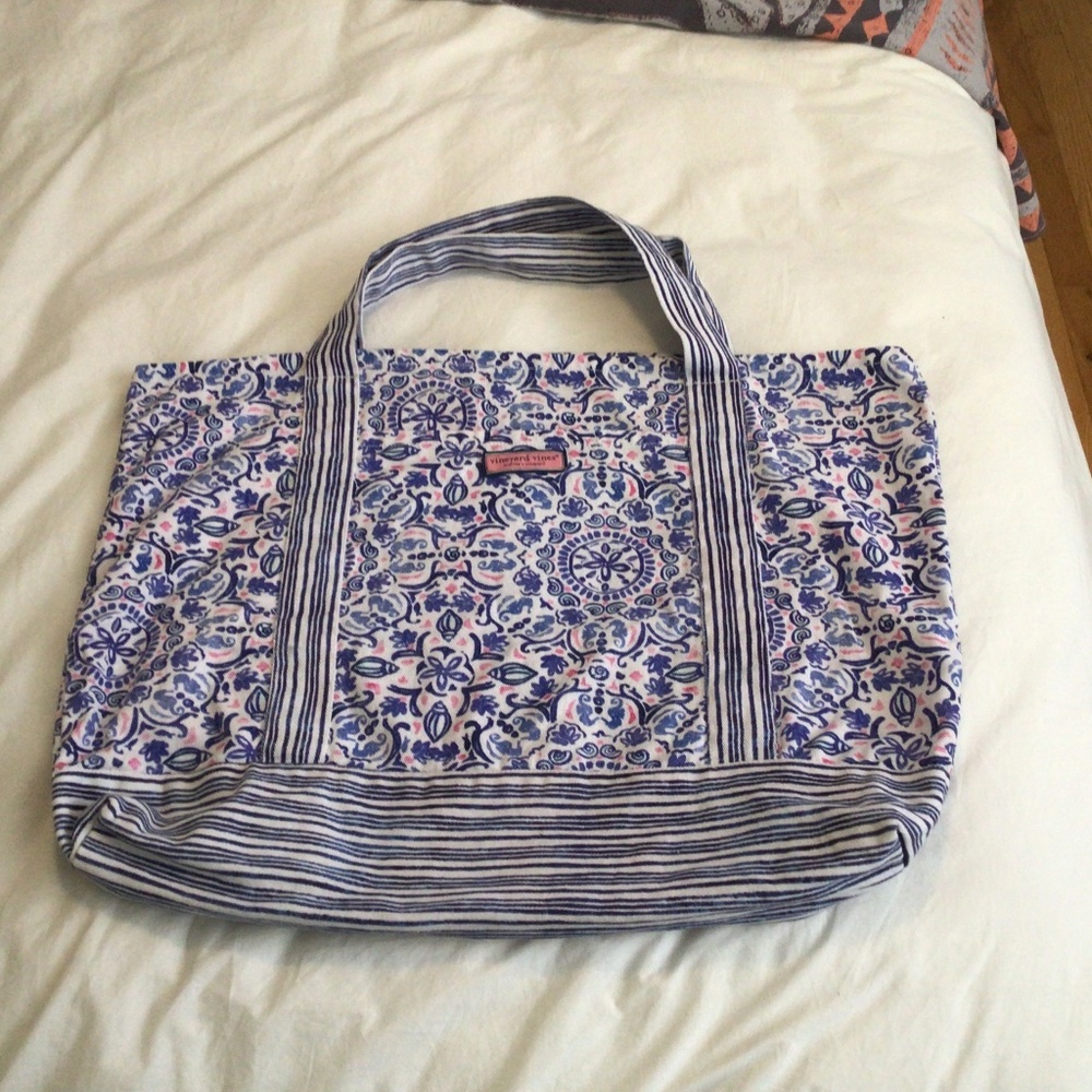 Vineyard Vines Beach Bag